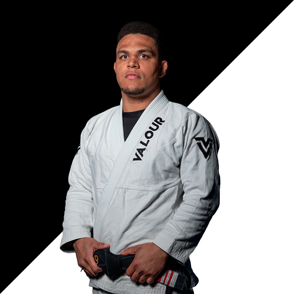 Instructor Washington coaching students at Valour Jiu-Jitsu Worthing